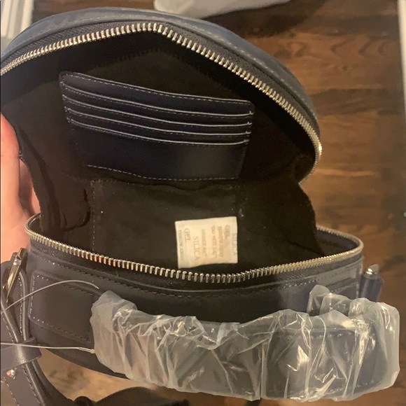 French Connection Cross Body NWT - Picture 3 of 3